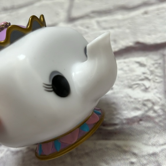 Funko Pop Mrs. Potts vinyl figure - Picture 4 of 5